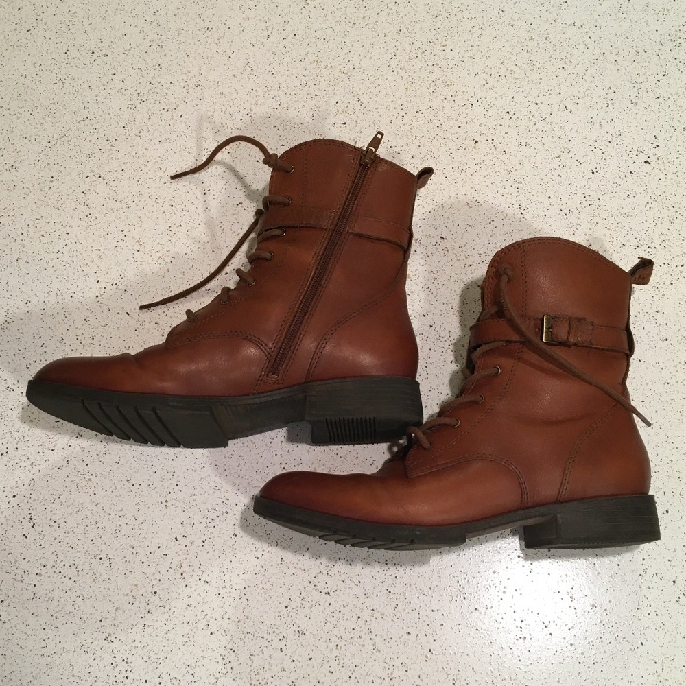 Naturalizer Leather Ankle Boot - Picture 2 of 4